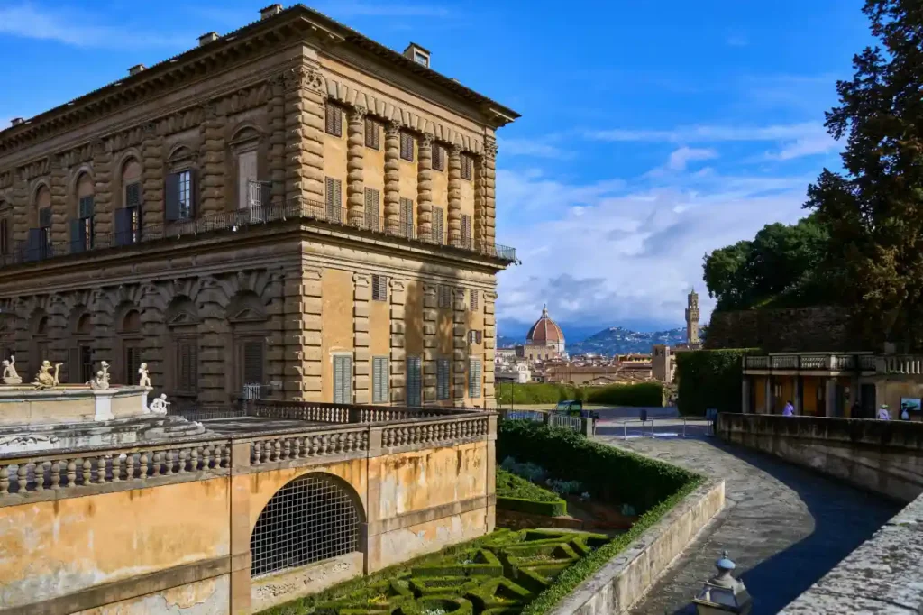 Palazzo Pitti closing days